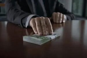 Corrupção é identificada como o maior desafio do Brasil, revela pesquisa da AtlasIntel