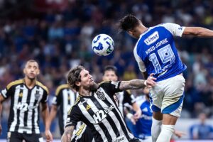 Lance de Cruzeiro x Atltico (foto: Gustavo Aleixo/Cruzeiro)
