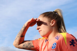 Isa Haas, zagueira do Cruzeiro, em treino da Seleo Brasileira (foto: Lvia Villas Boas/CBF)