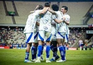 Cruzeiro vence Fortaleza por 2 a 0 e se mantém no topo do Campeonato Brasileiro