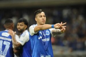 Cruzeiro vence Vila Nova por 2 a 0: Gols de Kaio Jorge na Copa do Brasil