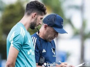 Diogo Dias provoca Atlético: 'Cruzeiro não tem rival em Minas'