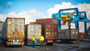 Exportações crescem 2,9% no início de 2025, diz IBGE