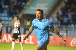 lvaro Ramos comemora gol contra o Atltico, pelo Deportes Iquique, na Sul-Americana (foto: Divulgao/Deportes Iquique)