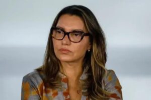 Governo tem 20 dias para explicar gastos com viagens de Janja ao exterior