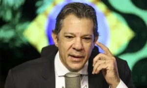 Haddad afirma que governo está aberto a corrigir rotas em sua gestão