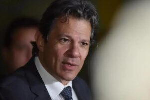 Haddad classifica fraudes no INSS como um escândalo nacional