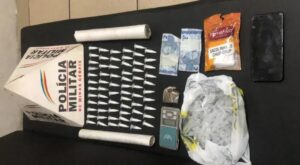 Homem de 32 anos é detido pela PM por tráfico de drogas em Ipatinga