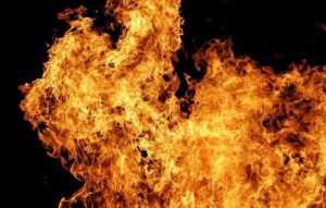 Homem é preso após incêndio na própria casa com família em BH