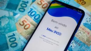 INSS anuncia devolução de descontos indevidos para aposentados e pensionistas