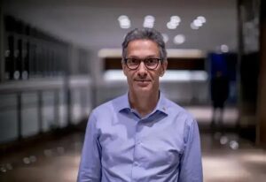 Justiça nega pedido do PT para censurar postagens de Zema sobre o INSS