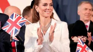 Kate Middleton brilha em concerto com visual elegante e atemporal