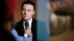 Michael Pitt, ator de 'Dawson's Creek', é preso por abuso sexual