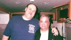 Morre aos 84 anos Charley Scalies, ator de 'The Wire' e 'Família Soprano'