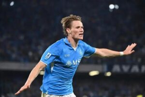 Napoli conquista 4º título do Campeonato Italiano com vitória sobre Cagliari