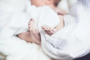 Nomes de bebês mais registrados em Minas e no Brasil em 2024