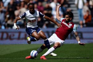 Paquet em jogo do West Ham (foto: Benjamin Cremel/AFP)