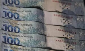 Previsão do PIB do Brasil sobe para 2,02% em 2025, segundo Boletim Focus