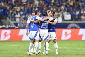 Cruzeiro tentar mais uma vitria no Mineiro (foto: Ramon Lisboa/EM/D.A. Press)