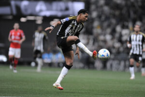 Rony teve gol anulado em Atltico x Cienciano (foto: Alexandre Guzanshe/EM/DA.Press)