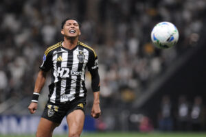 Rony durante Atltico x Cienciano (foto: Alexandre Guzanshe/EM/DA.Press)