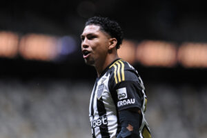 Rony comemora gol pelo Atltico contra o Caracas (foto: Alexandre Guzanshe/EM/DA.Press)