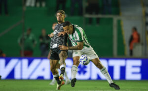 Rubens, meio-campista do Atltico, em ao contra o Juventude (foto: Pedro Souza/Atltico)