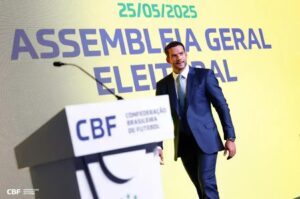 Samir Xaud é eleito presidente da CBF e promete renovação de ideias