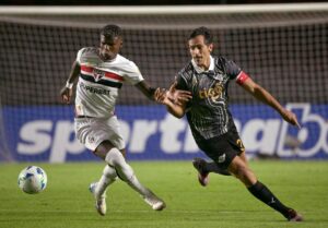 So Paulo e Libertad empataram na Libertadores (foto: NELSON ALMEIDA/AFP)