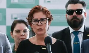 STF condena Carla Zambelli a 10 anos por invasão ao CNJ