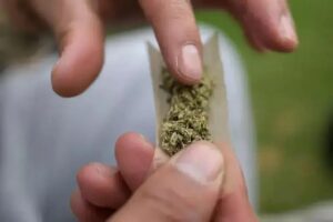 Suspeito de tráfico em Ipatinga afirma que droga era para uso pessoal