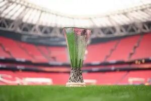 Tottenham e Manchester United duelam pela Europa League nesta quarta-feira