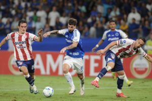 Cruzeiro contra Unin no Mineiro (foto: Alexandre Guzanshe/EM/DA Press)