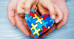 Vale do Aço soma quase 7 mil pessoas com diagnóstico de autismo, aponta Censo 2022