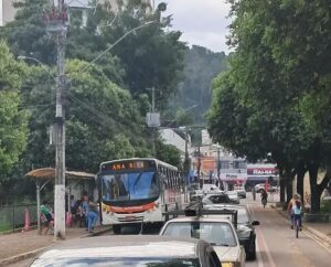 Usuários desapontados com reajuste de tarifa no transporte público de Timóteo