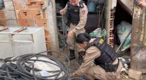 Ferros-velhos de Teófilo Otoni são fiscalizados em operação para coibir furto e venda de fios de cobre | Vales de Minas Gerais