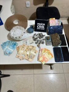 Dois homens são presos por tráfico de drogas em Peçanha após denúncia anônima