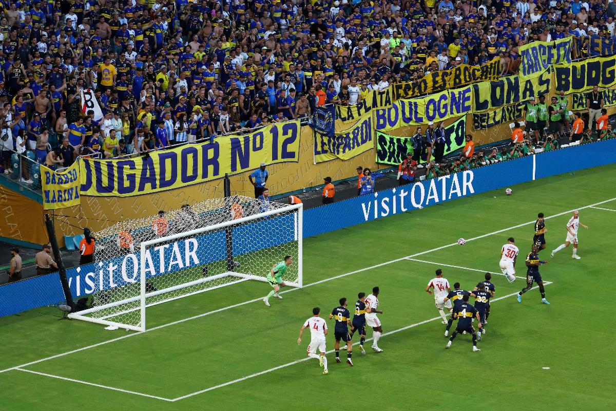 Lance do gol de cabea de Otamendi - (foto: Sandra Montanez / GETTY IMAGES NORTH AMERICA / Getty Images via AFP) Lance do gol de cabea de Otamendi - (foto: Sandra Montanez / GETTY IMAGES NORTH AMERICA / Getty Images via AFP)