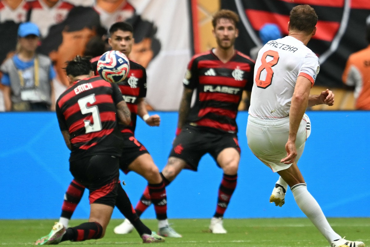 Lance de Flamengo x Bayern de Munique pelo Mundial de Clubes - (foto: CHANDAN KHANNA/AFP) Lance de Flamengo x Bayern de Munique pelo Mundial de Clubes - (foto: CHANDAN KHANNA/AFP)