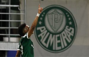 Estvo, do Palmeiras (foto: Cesar Greco/Palmeiras/by Canon)