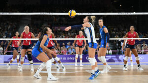 Itlia venceu os Estados Unidos na final da Olimpada de Paris 2024 (foto: PATRICIA DE MELO MOREIRA / AFP)