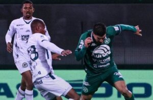 Gois vence e se reassume a liderana da Srie B (foto: Rafael Bressan / ACF)