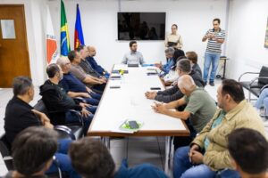 Prefeitura de Ipatinga formaliza contrato de financiamento para renovação da frota de ônibus