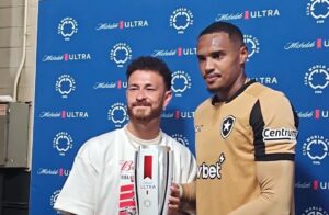 John eleito melhor jogador da partida entre Palmeiras e Botafogo (foto: Reproduo)