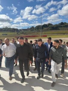 Deputado Lincoln Drumond sobe rampa do Palácio Tiradentes ao lado de Bolsonaro e vice-governador de MG » Portal MaisVip