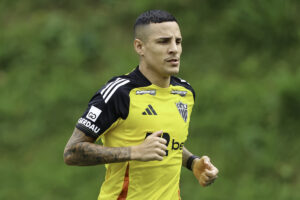 Guilherme Arana, lateral-esquerdo do Atltico (foto: Pedro Souza/Atltico)