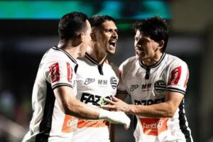 Athletic vence Goiás nos acréscimos na Série B do Brasileiro