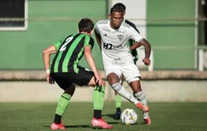 Atlético mantém liderança com vitória sobre América no Mineiro Sub-20