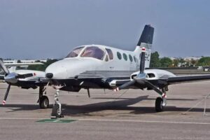 Avião cai no mar em San Diego e seis passageiros permanecem desaparecidos