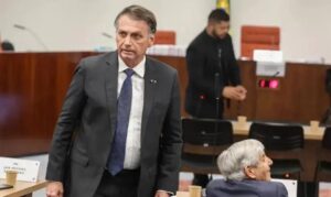 Bolsonaro solicita anulação da delação de Mauro Cid após revelações de mensagens
